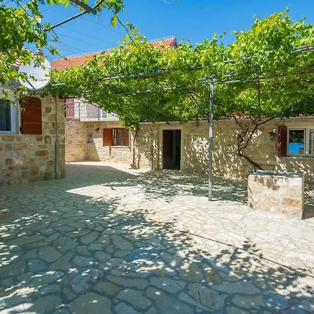 Vila Marko Villa *